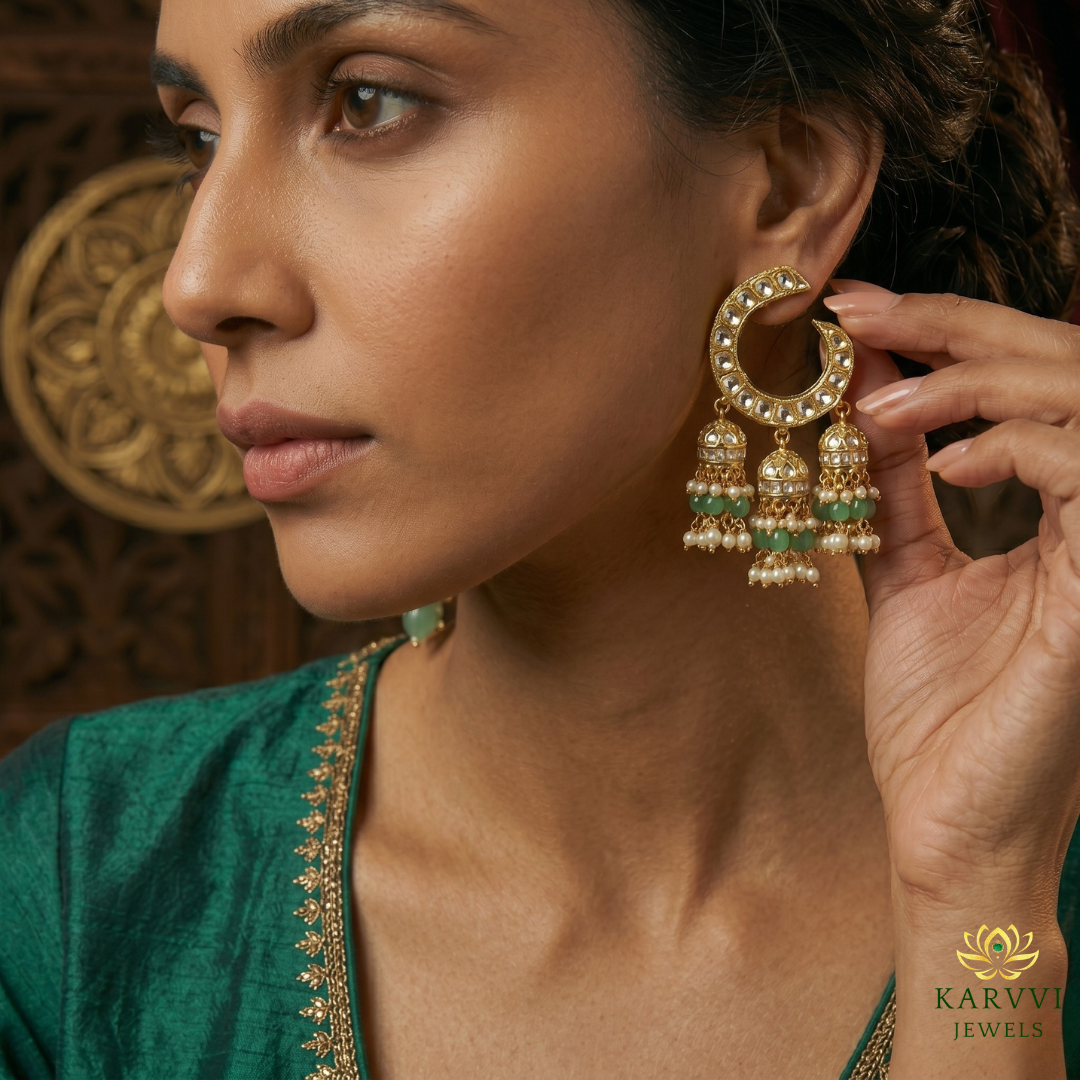 18kt Gold Crescent Moon Earrings