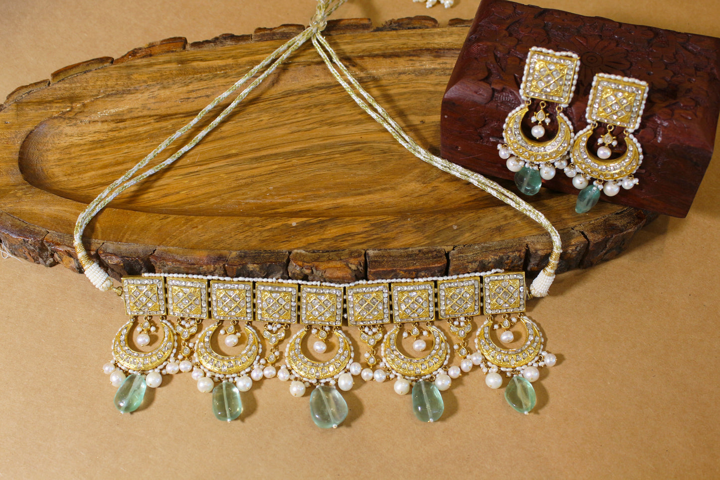 Regal Splendor: Gold Polki Bridal Necklace Set