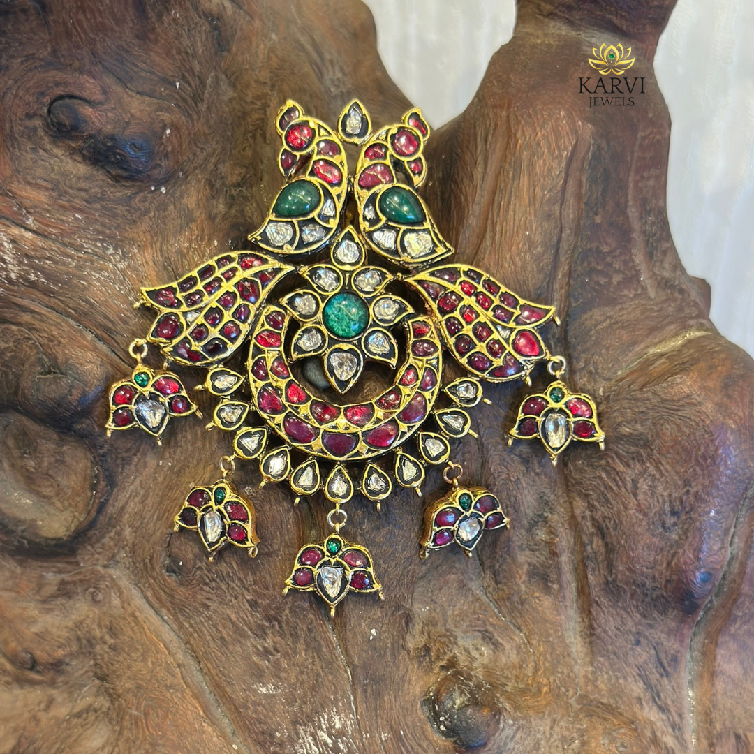 18kt Gold Pendant with Crescent Moon and Peacock Design