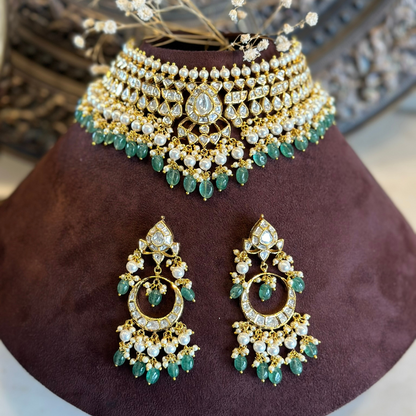 Timeless Elegance: 18kt Gold Polki Necklace Set