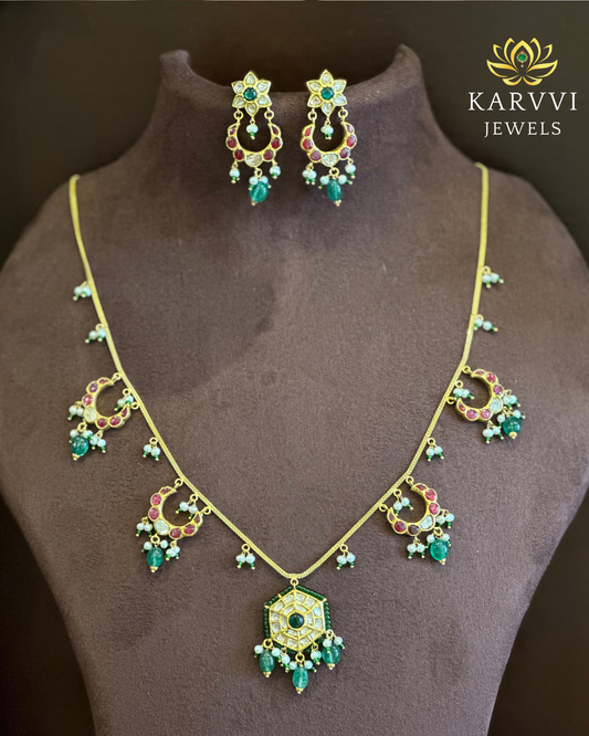 18kt Gold Pendant Chain Set