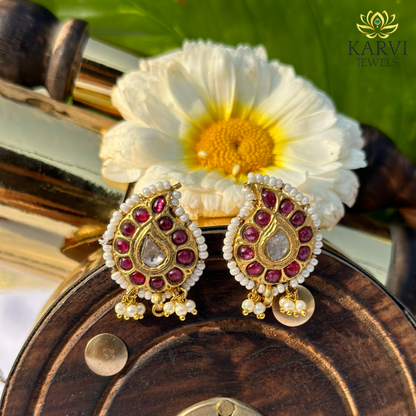 Nature's Elegance: 18K Gold Leaf-Inspired Earrings