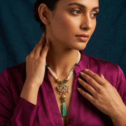 Captivating Charm: Gold Polki Partash Pendant