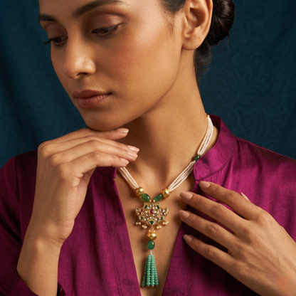 Captivating Charm: Gold Polki Partash Pendant
