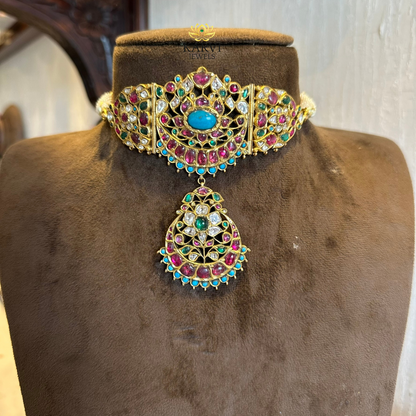 18kt Gold Jadau Choker with