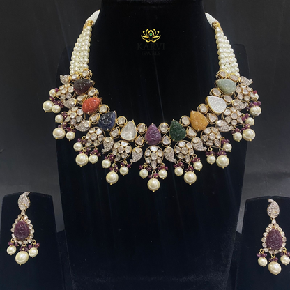 18Kt Gold Navratan Set - Majestic Carved Gemstones