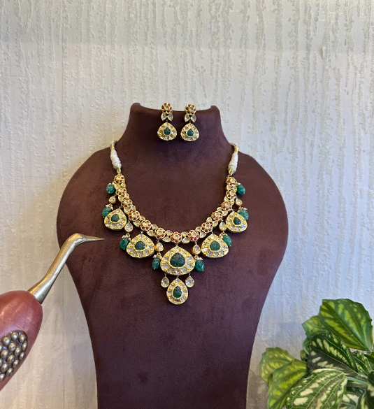 Royal Emerald Polki Necklace Set in 18K Gold
