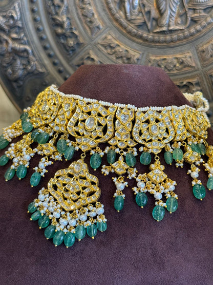 18k Gold Polki Choke Set with Matching Earrings